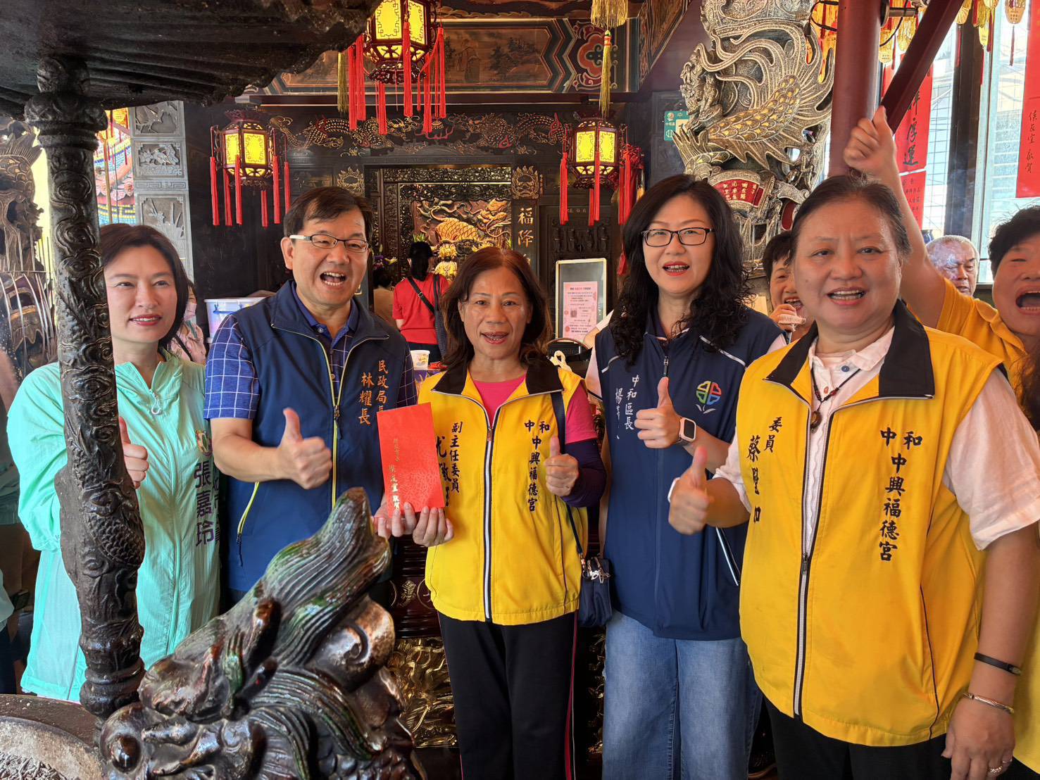 中和中興福德宮與樹林潭底福德宮歡慶土地公聖誕　民政局長林耀長走訪參拜祈福