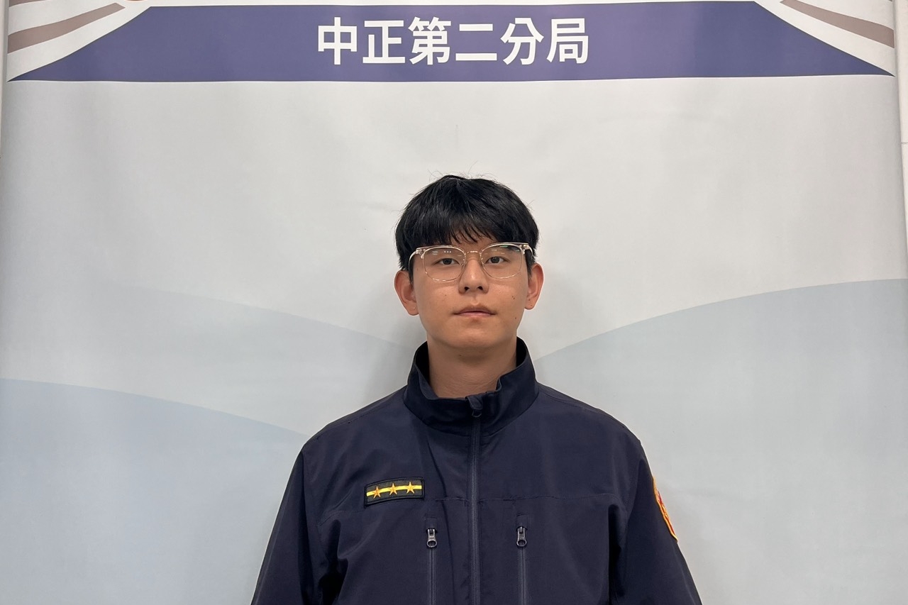 八旬老婦烈日運動不慎摔倒  中正二暖警安撫送醫