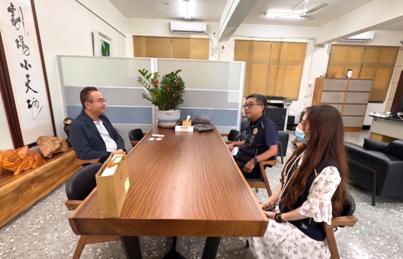 《圖說》南投縣榮服處拜訪富象企業有限公司交流企業發展及人才需求。〈南投榮服處提供〉