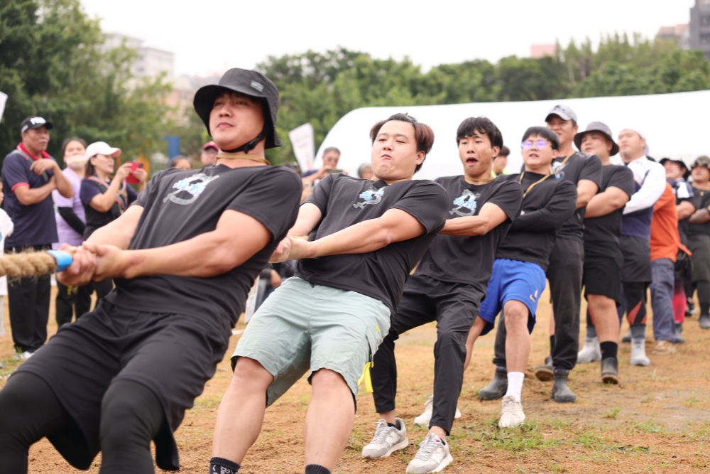 10月3日到天母看競技、逛市集、賞表演 臺北市原住民族運動會53隊同場較勁 6 2026092303
