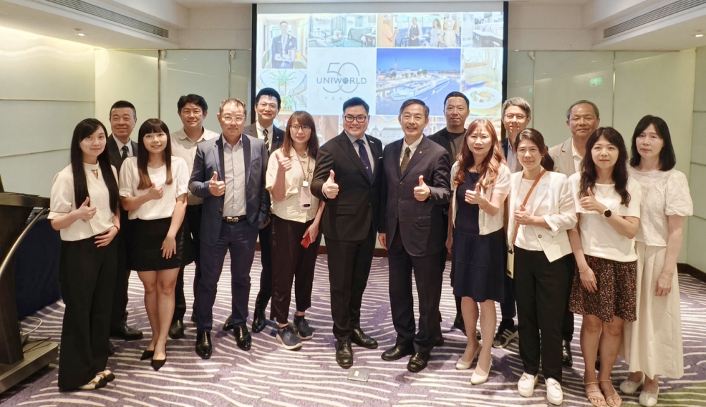 長榮航空「魅力歐洲」攜手 Uniworld 寰宇精品河輪!結合完善航網與 13 家業者拓展頂級慢旅精品河輪市場 52 2026093013