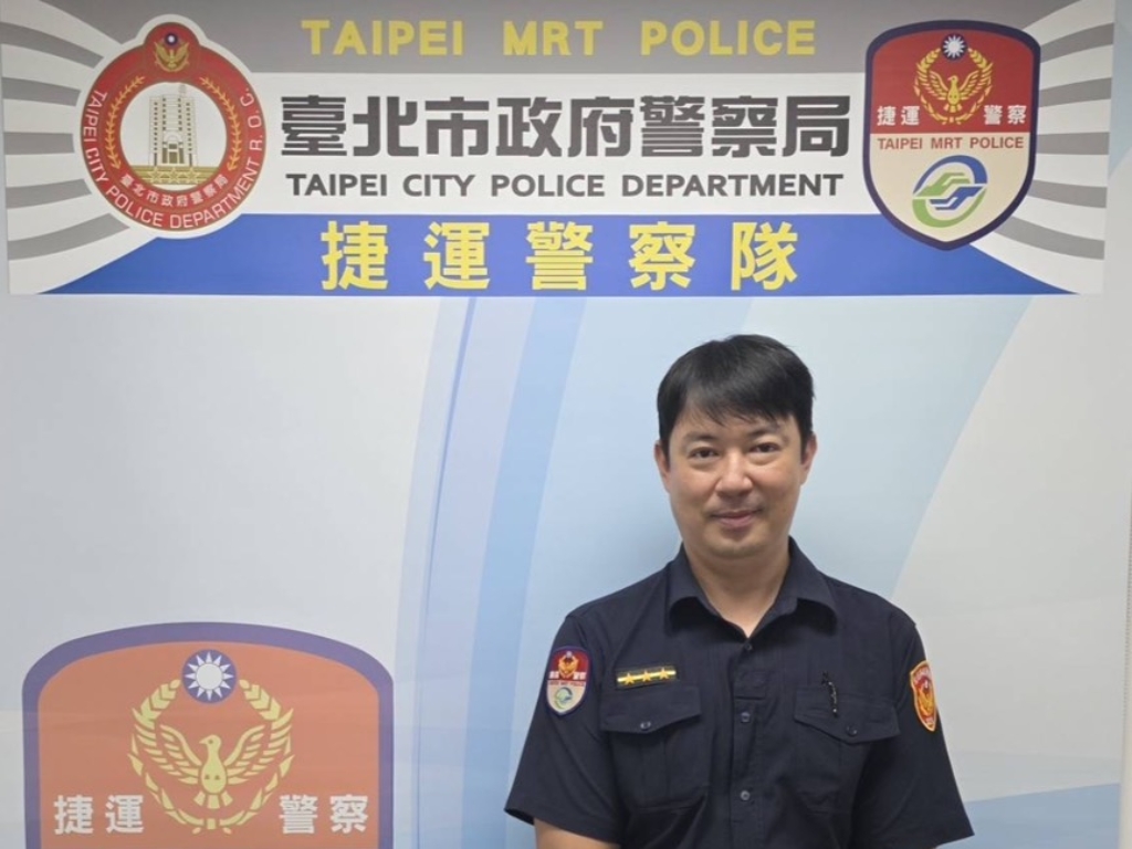 少女獨自追星遲未歸  捷警調閱監視器尋人  母見愛女平安緊擁入懷