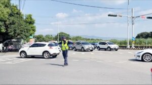 中秋 教師節連假迎車潮 玉井警加強交通疏導維護行車安全 19 MEITU 20260923 113514232