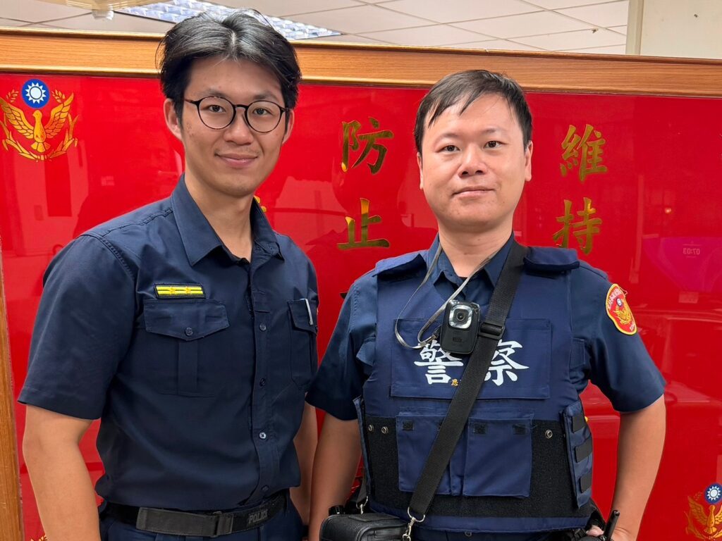 八旬老婦購物途中走失 中正二警30分鐘內尋獲護送返家 8 MEITU 20260924 143407606