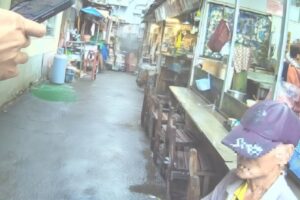 百歲人瑞跌倒迷途 暖警熱心協助搭車平安返家 8 MEITU 20260925 120825047