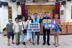 中秋里鄰同歡聚 警反詐反賄選宣導不間斷 8 MEITU 20260927 172608876