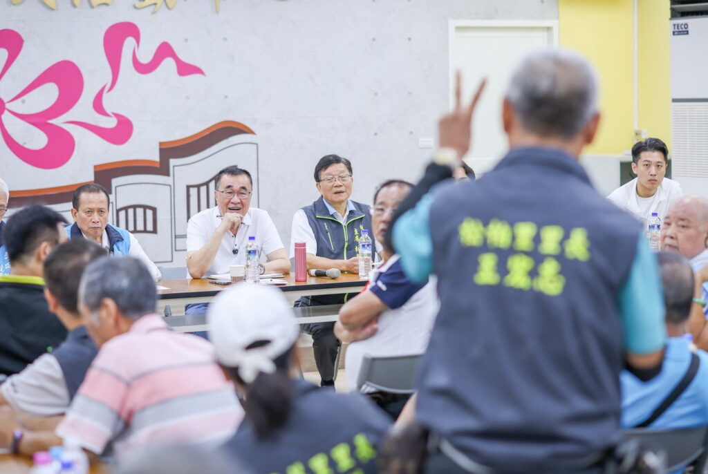 里長是最好夥伴 李四川承諾:當選延續侯友宜29區行動治理座談作施政的重要參考 5 S 103301138 0