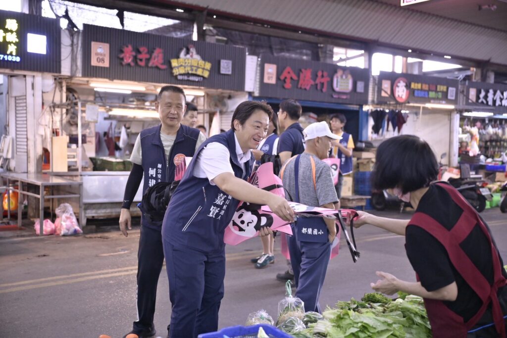 攜手果菜市場、提高農民收益 魏嘉賢提出「花蓮農產運銷升級計畫」 9 S 259751972 0 0