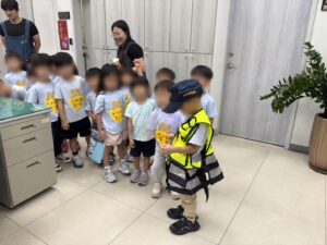 純青幼兒園參訪派出所 萌娃畫作致敬波麗士 6 %E4%BA%8C 38