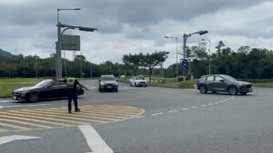 國慶連假首日車流順暢 新城警部署警力守護交通安全 5 %E4%BA%8C 18