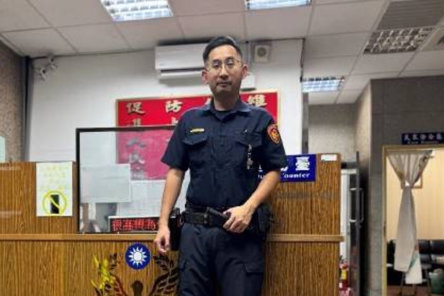 失智老婦迷途倒臥路邊  下班警眼尖發現助母女團圓