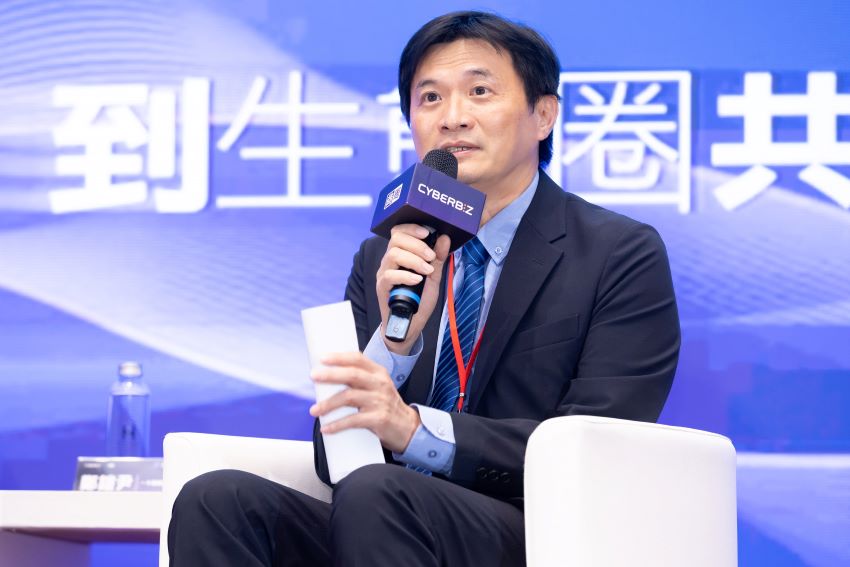 《圖說》「2026 New Taipei Demo Day」下午邀請遠傳電信數位科技暨產業應用處副總經理蔡宏昌，分享企業與新創合作實戰經驗。〈遠傳電信提供〉