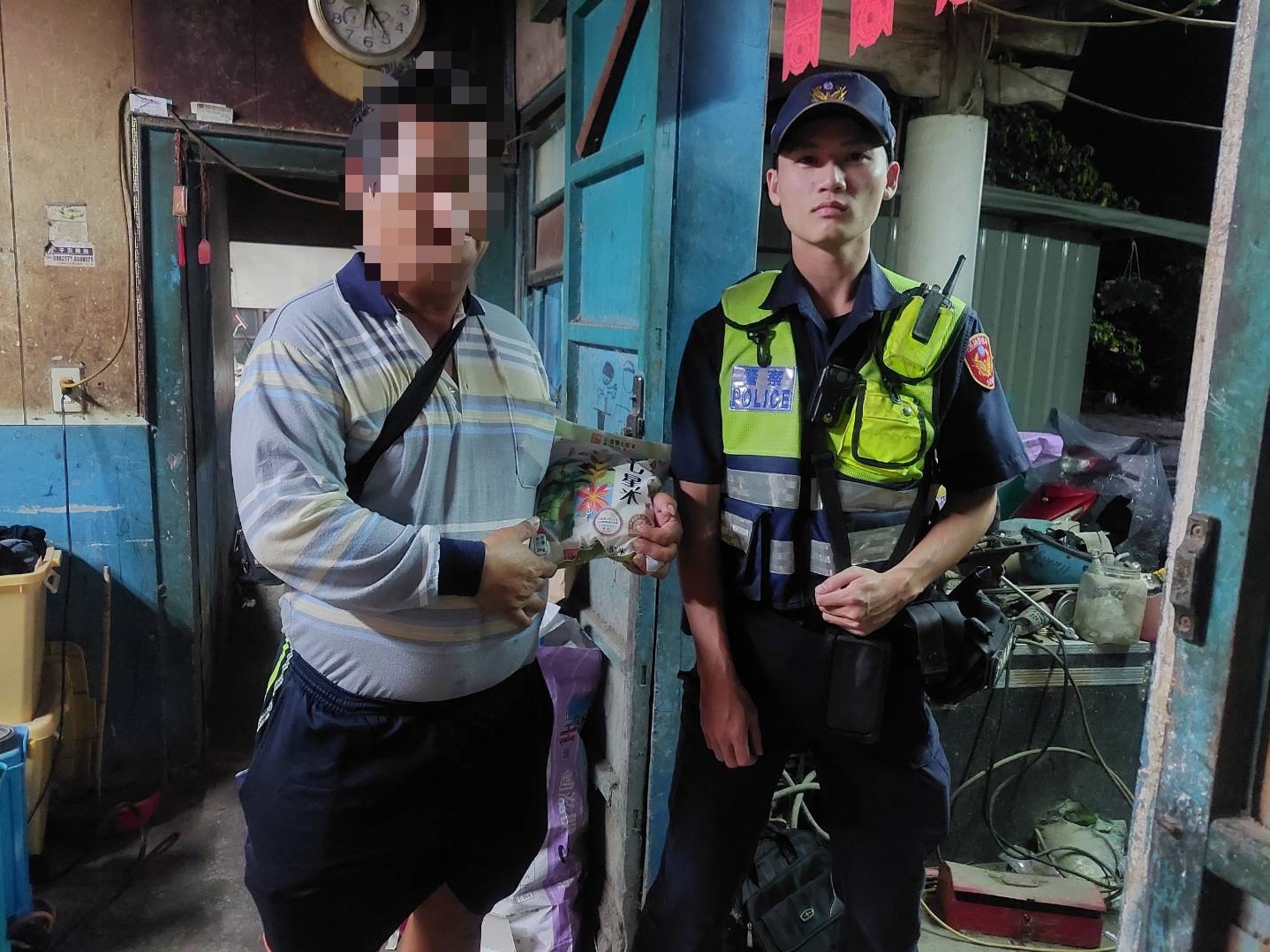 約克國際中心捐贈白米  玉里警協力偏鄉傳溫馨