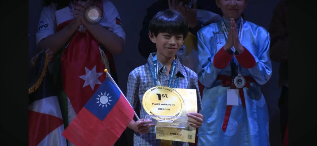 臺灣之光! 新北路亞學子張楷逸 勇奪2026年HIPPO國際英語奧林匹克世界冠軍 5 S 120889355