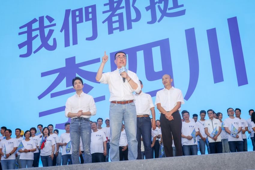 《圖說》立法院長韓國瑜、台北市長蔣萬安等多位重量級嘉賓親自到場站台挺新北市長參選人李四川。〈曾煥嘉服務處提供〉